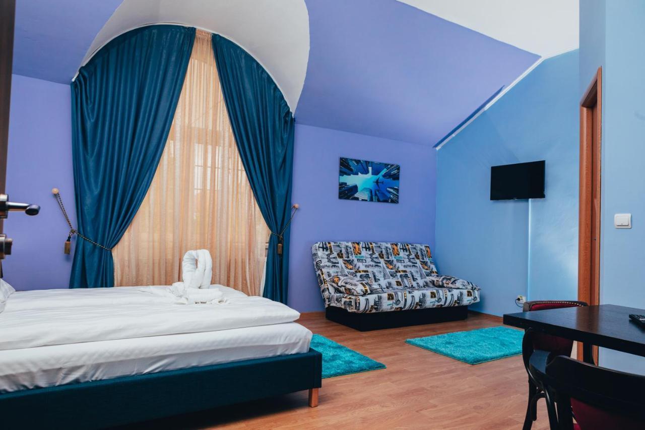 Guitar - Camere De Inchiriat Сібіу Екстер'єр фото